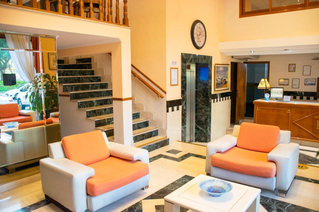 Internacional Hotel 2*